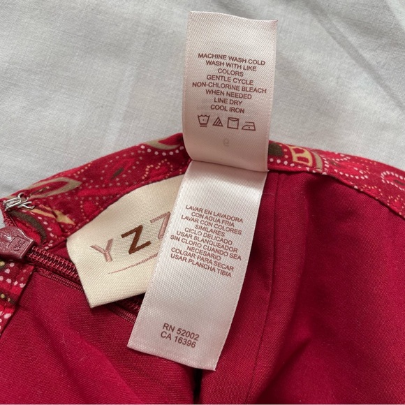 Vintage | red paisley print A-line maxi skirt, US 6 - Picture 4 of 12